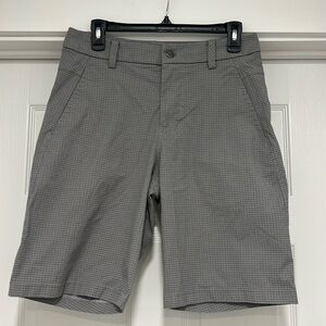 Lululemon men’s flat front shorts, size 32, Gray with black grid print.